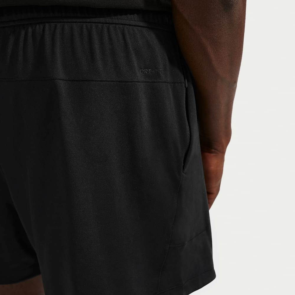 Shorts y Pantalonetas para entrenamiento para hombre en negro · II1310-010 - vista 8