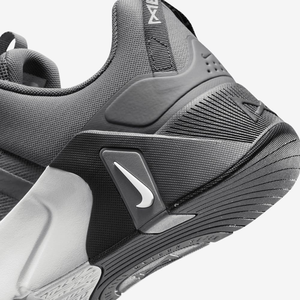 Tenis para entrenamiento para hombre en gris · II7405-005 - vista 8