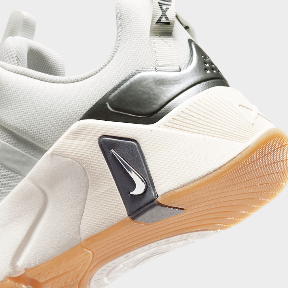 Tenis para entrenamiento para mujer en blanco · II7406-105 - vista 8
