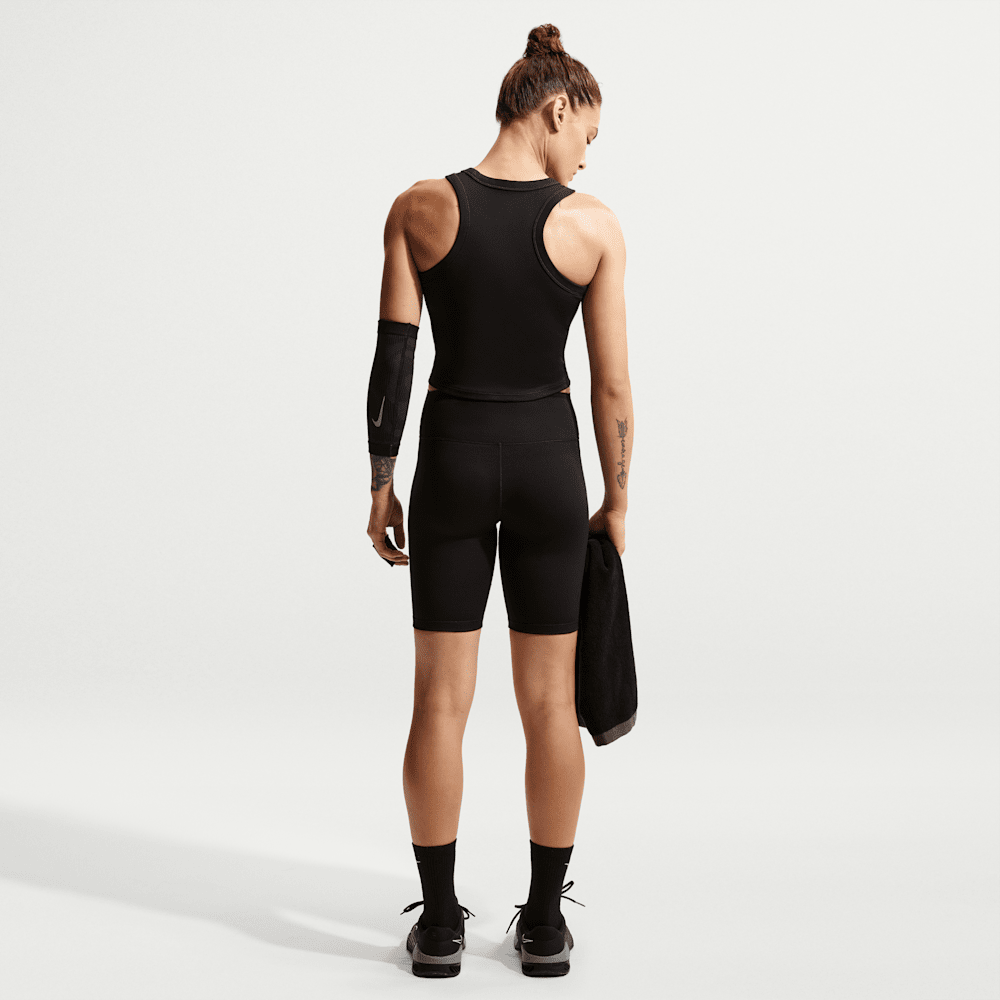 Shorts y Pantalonetas para entrenamiento para mujer en negro · IO0581-010 - vista 5