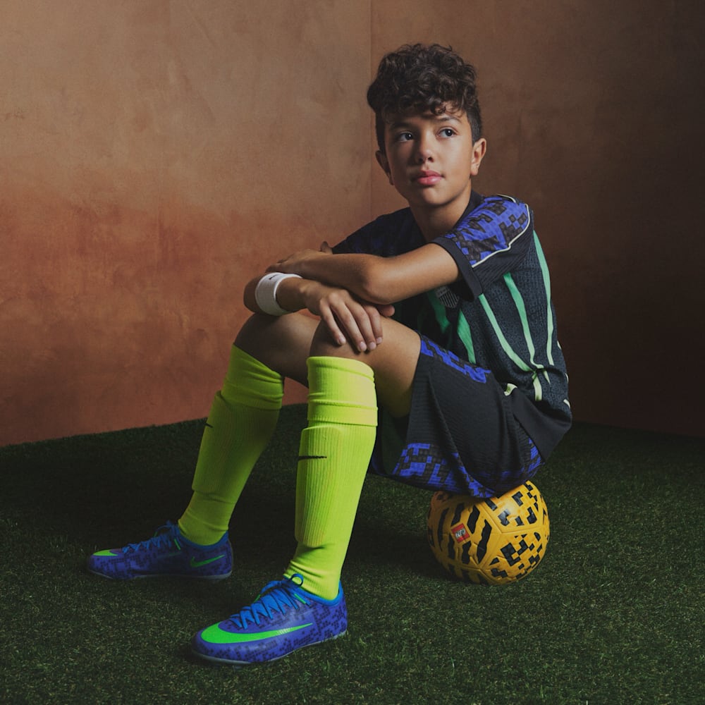 Guayos de fútbol para niño en azul · IQ3579-400 - vista 14