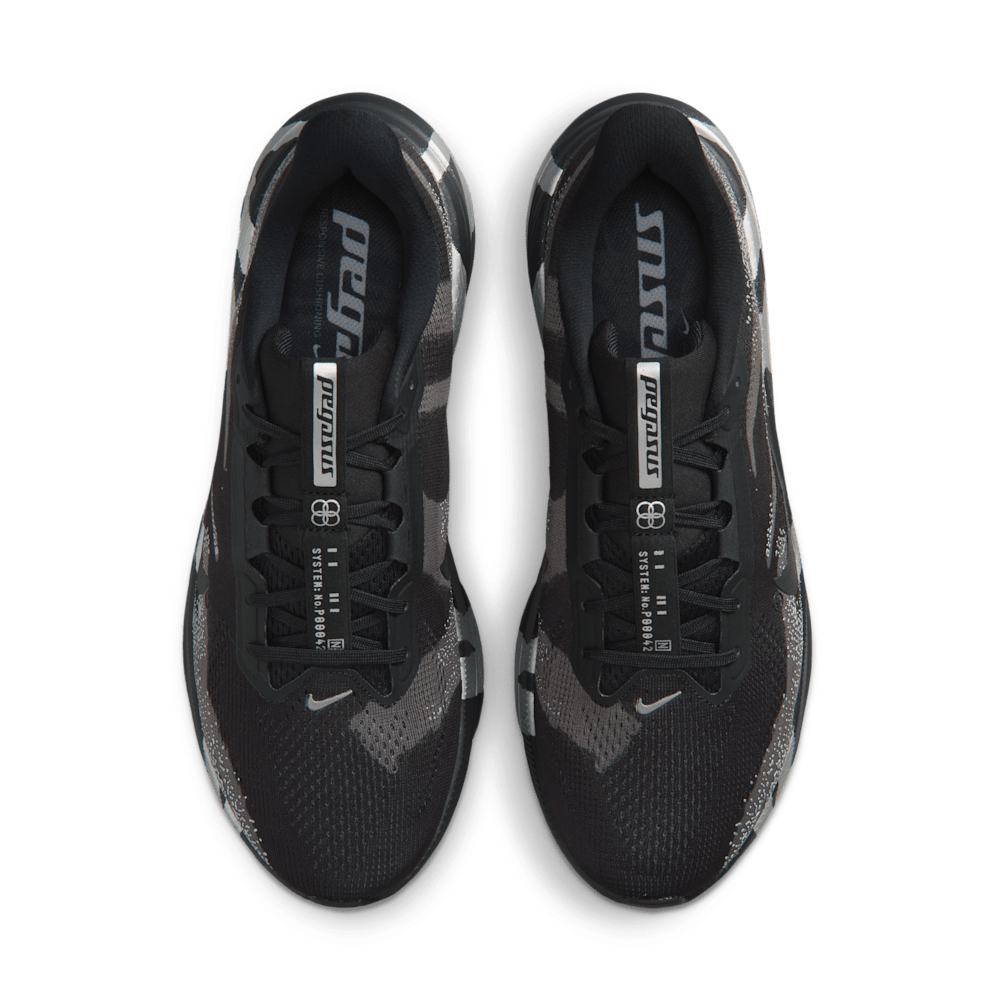 Tenis para correr para hombre en negro · IQ3928-001 - vista 4