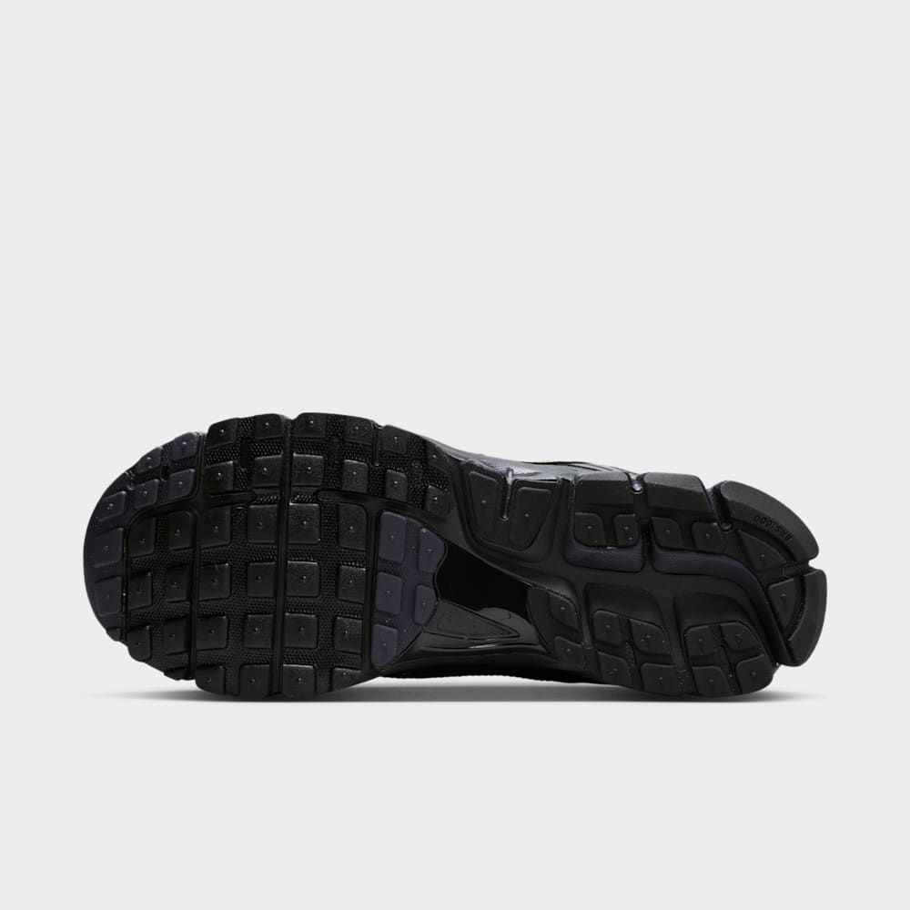 Tenis casual para hombre en negro · IQ6589-002 - vista 2