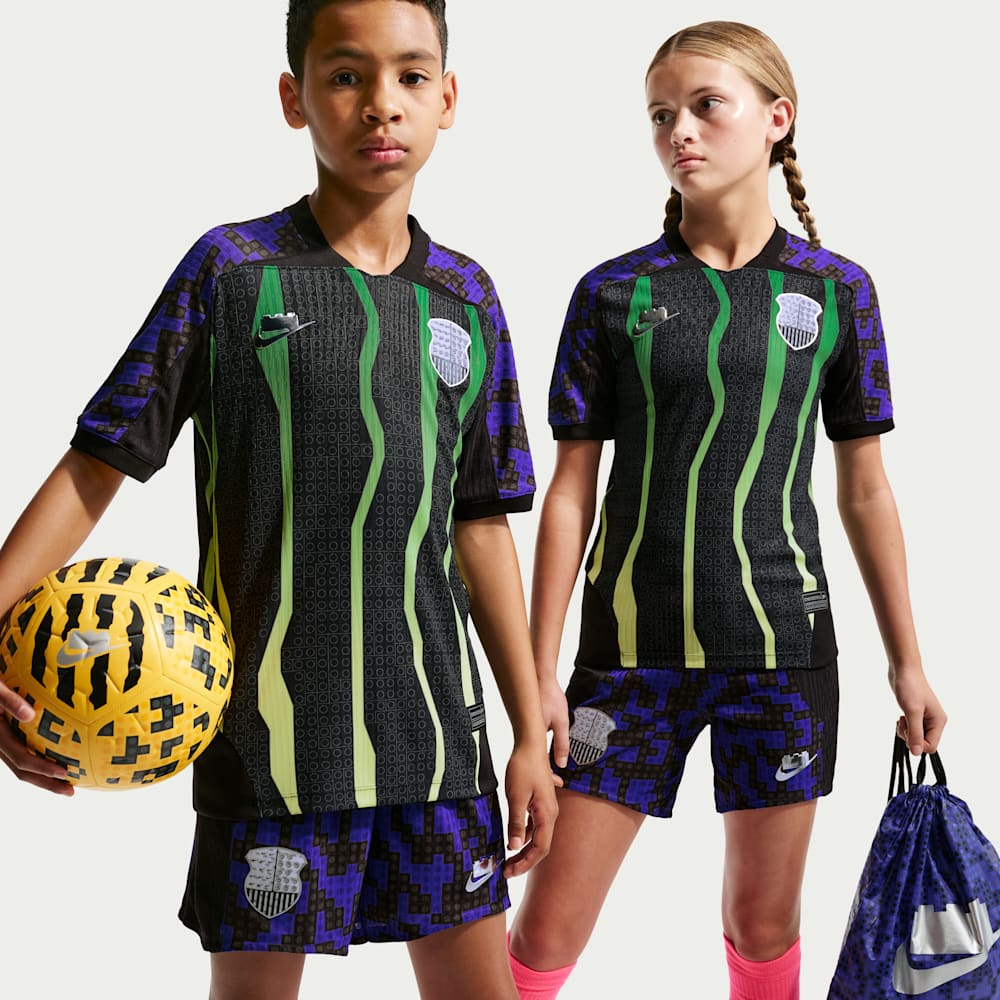 Camisetas y esqueletos casual para niño en negro · IQ7140-010 - vista 1