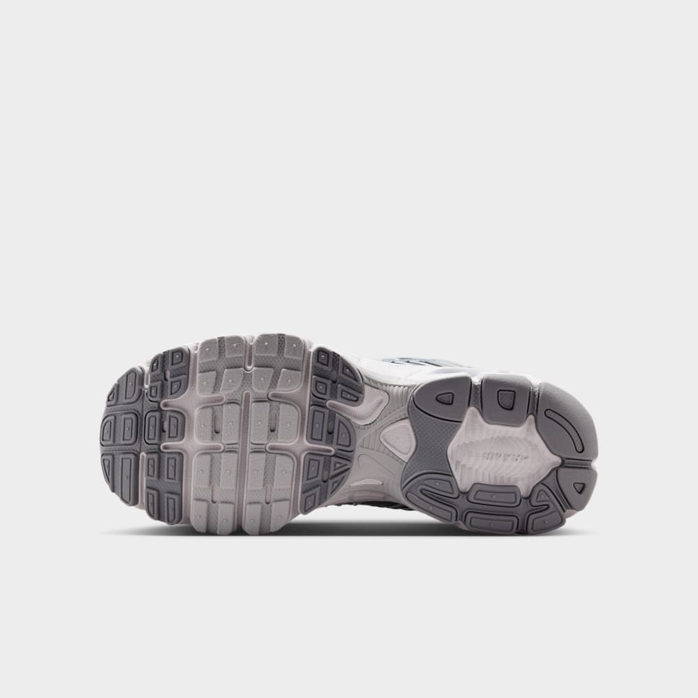 Tenis casual para niño en gris · IQ9430-002 - vista 2