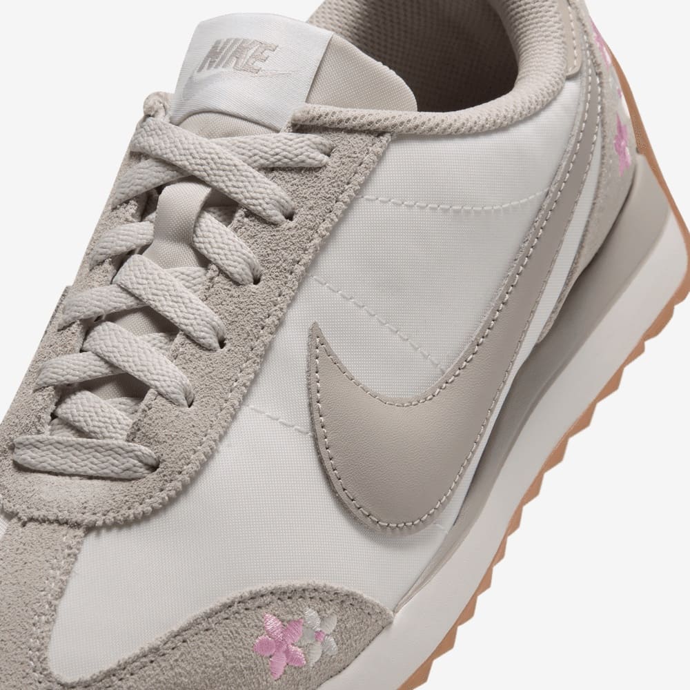 Tenis casual para mujer en marrón · IV5524-101 - vista 7