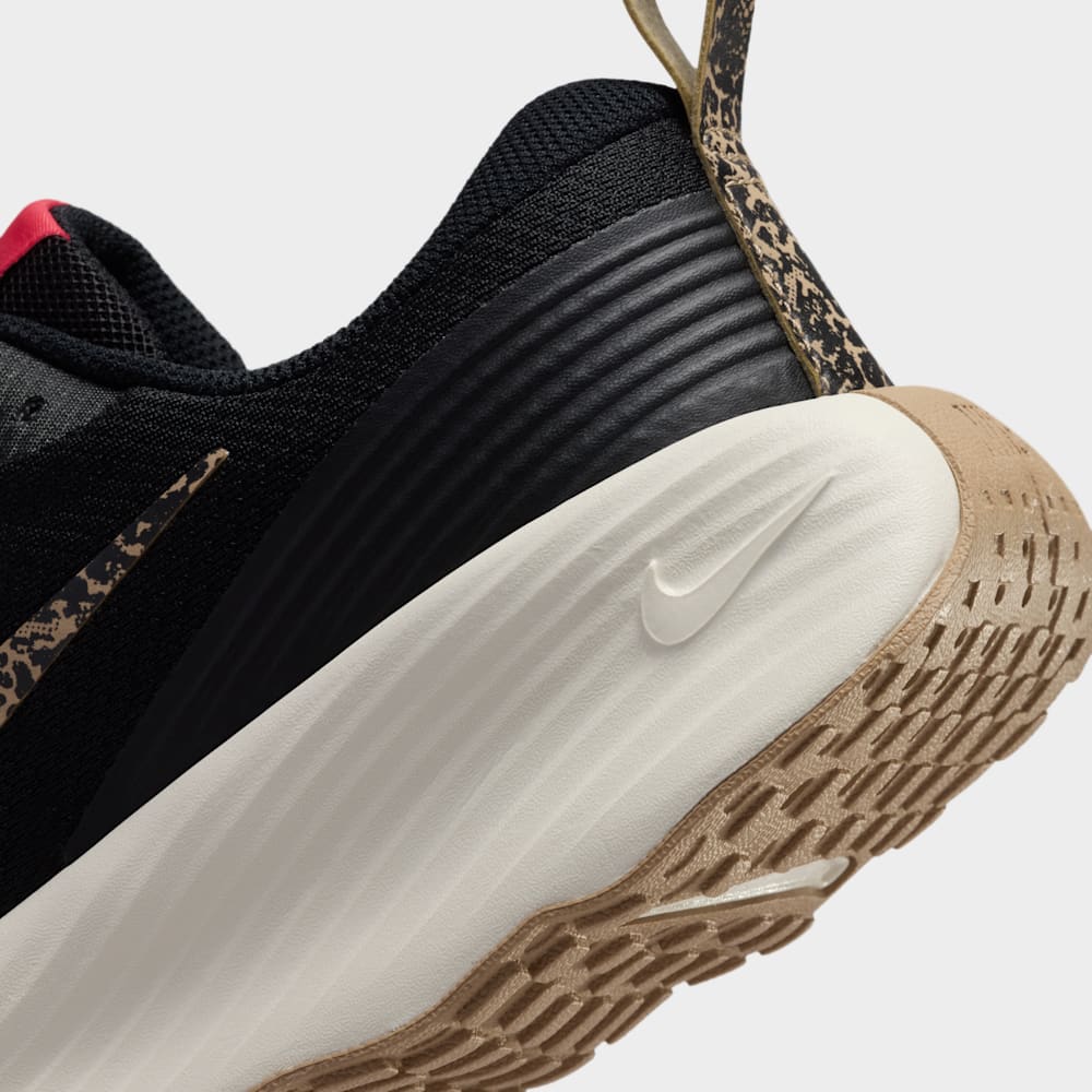 Tenis para entrenamiento para mujer en negro · IV5684-001 - vista 8
