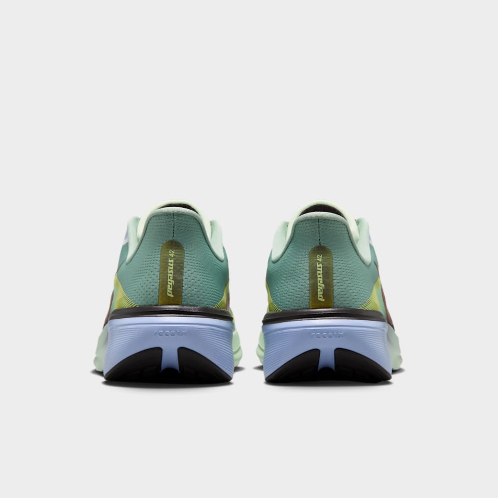 Tenis para correr para hombre en verde · IW1247-099 - vista 6