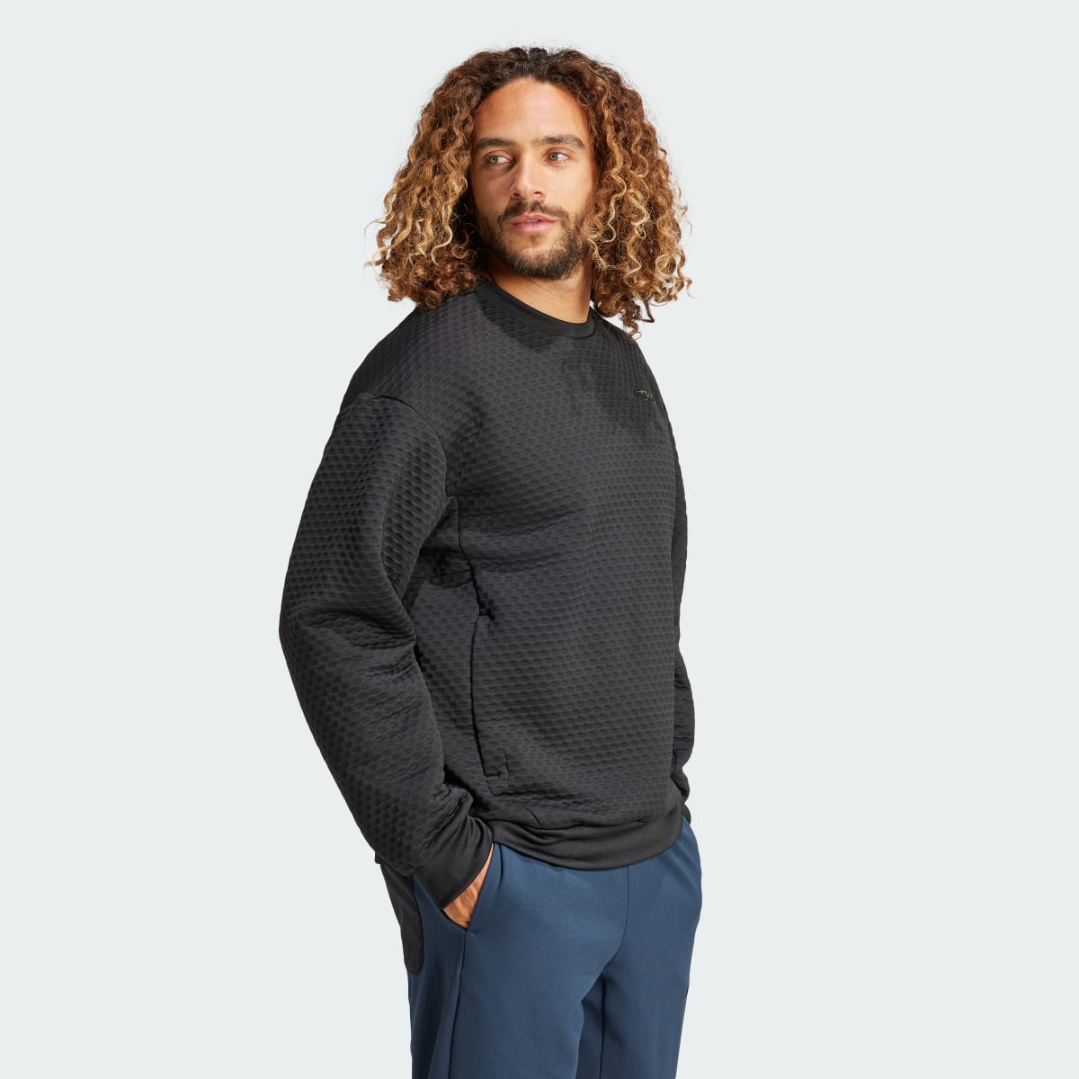 Prenda deportiva para hombre color negro - vista 4