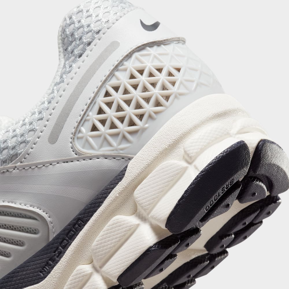 Tenis casual para mujer en gris · FD0884-025 - vista 9
