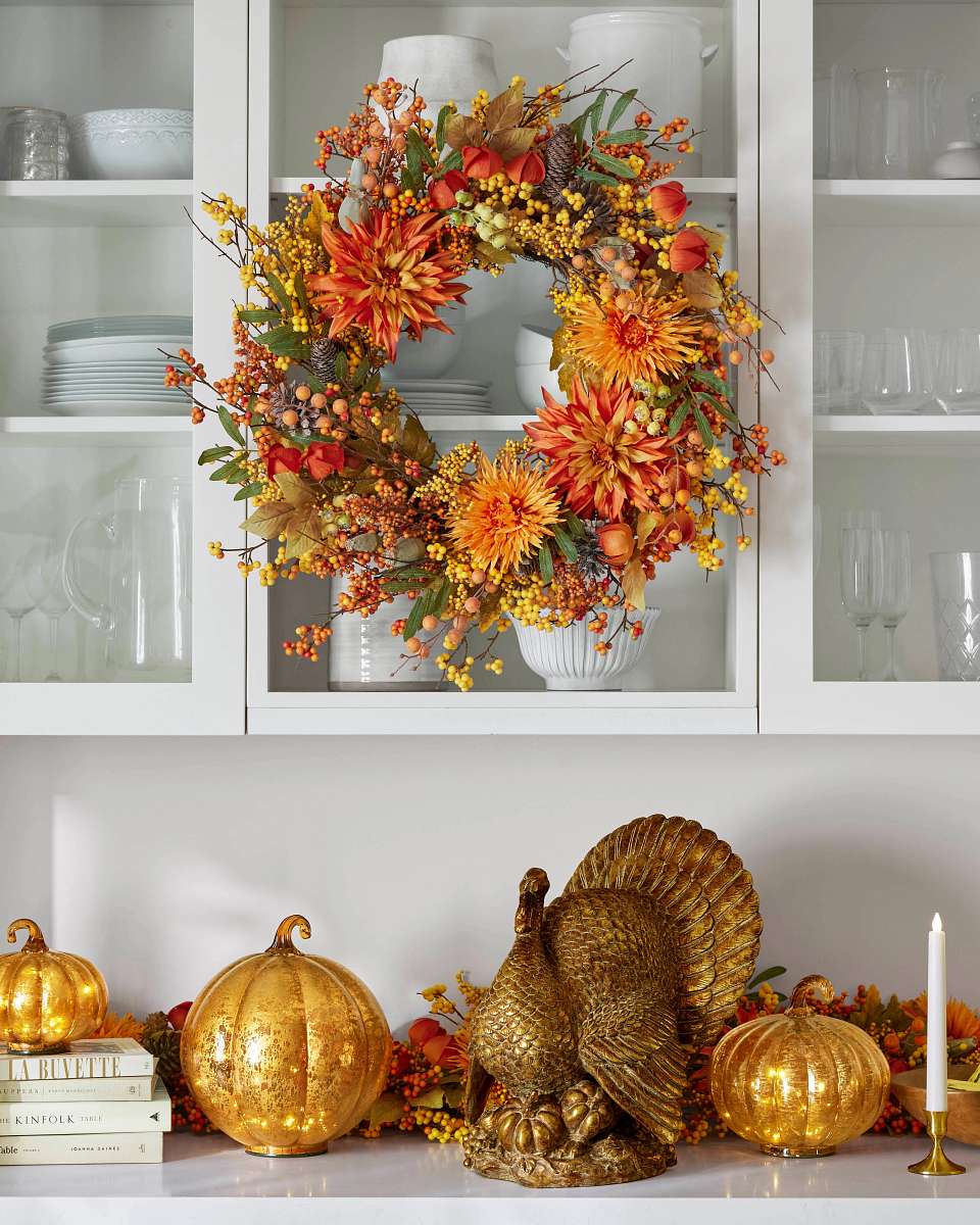 Glowing Glass Pumpkins 