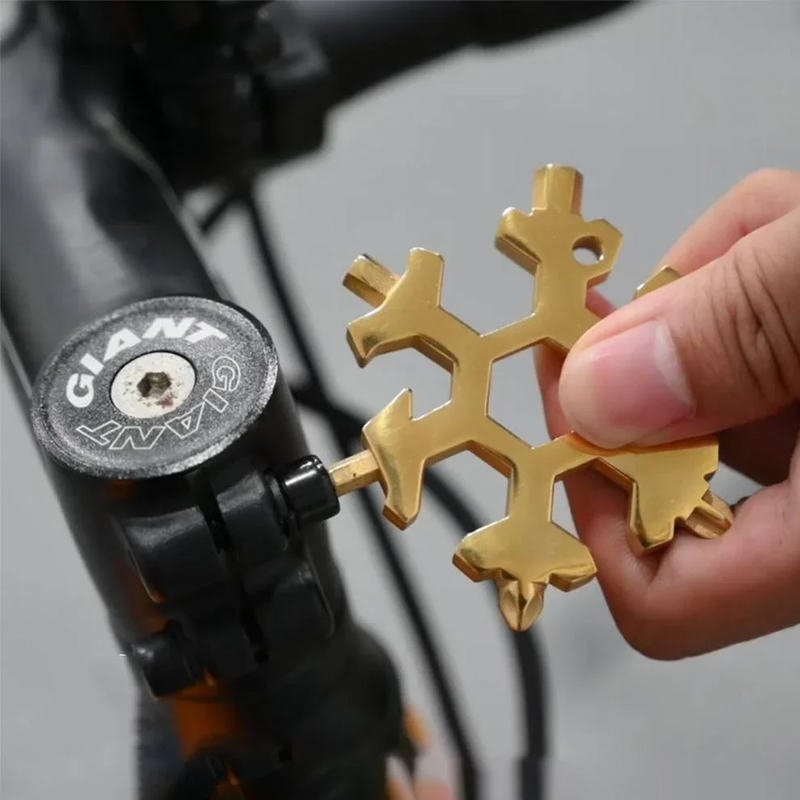 🎅Christmas idea🧶 18-in-1 Snowflake Multi-Tool