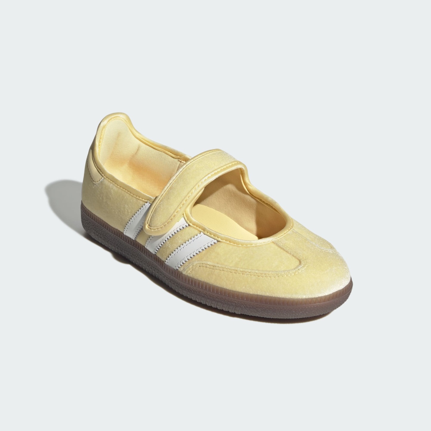 삼바 제인 - Almost Yellow / Cloud White / Gum