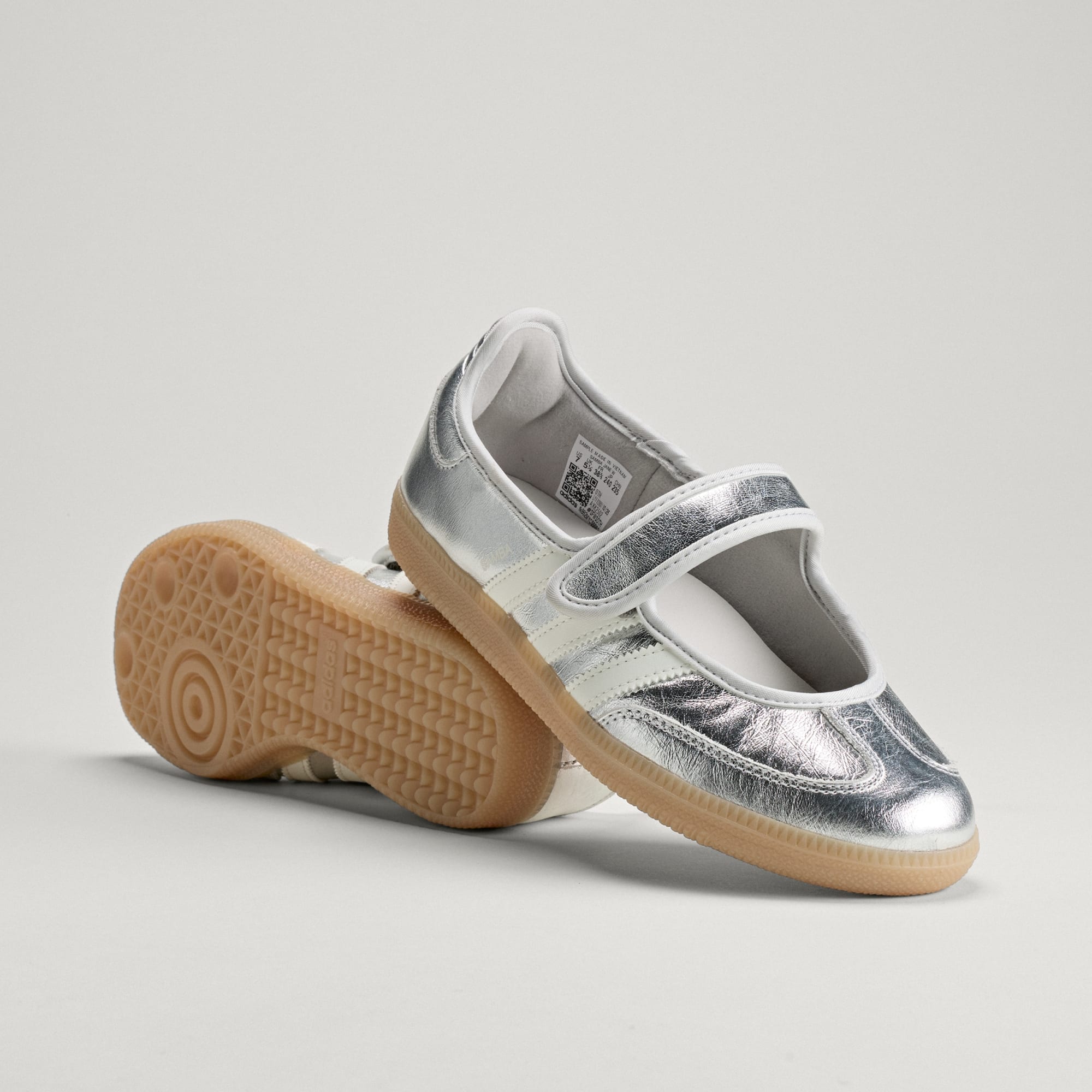 삼바 제인 - Silver Metallic / Off White / Gum