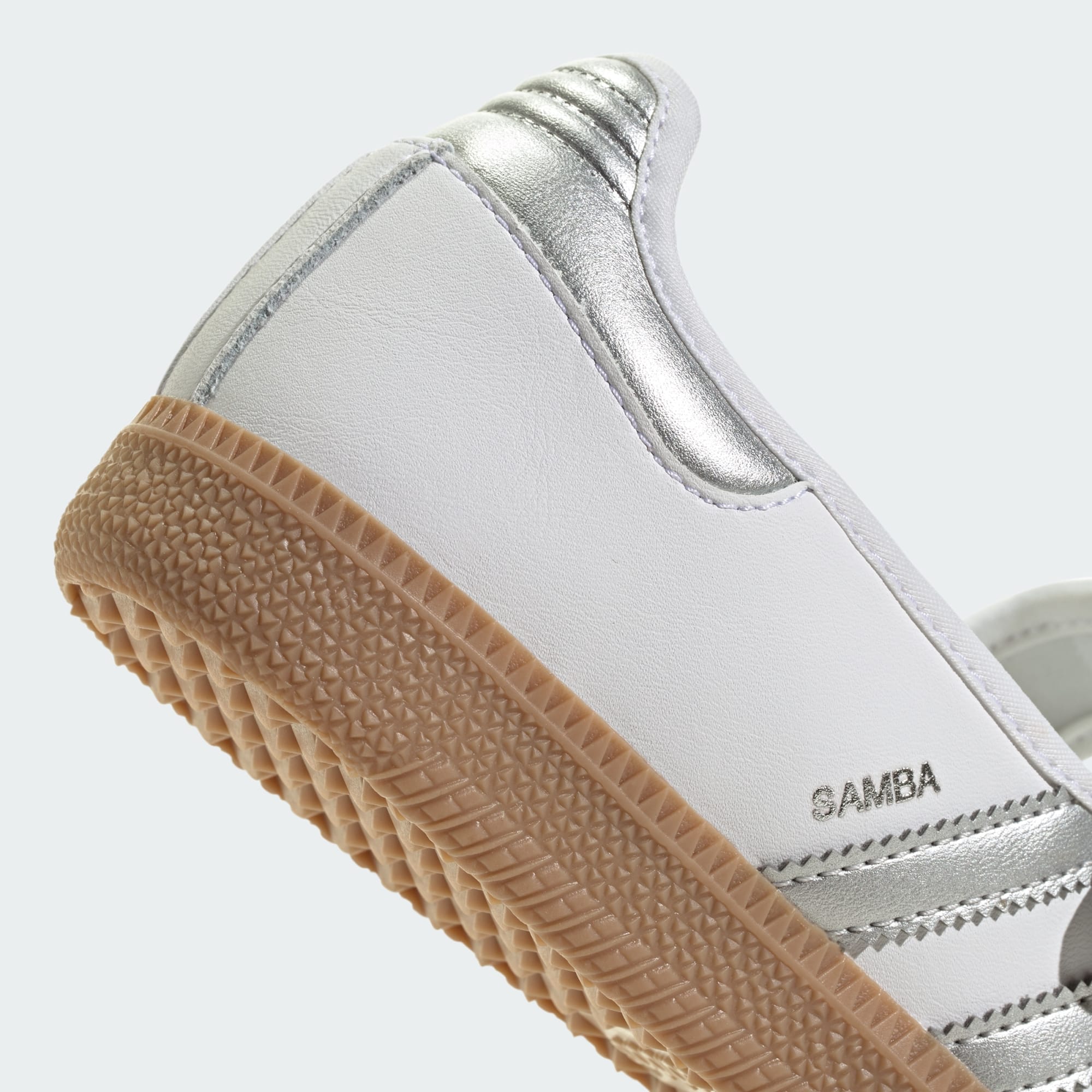 삼바 제인 - Cloud White / Silver Metallic / Gum