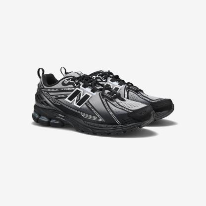U19069BR - Black