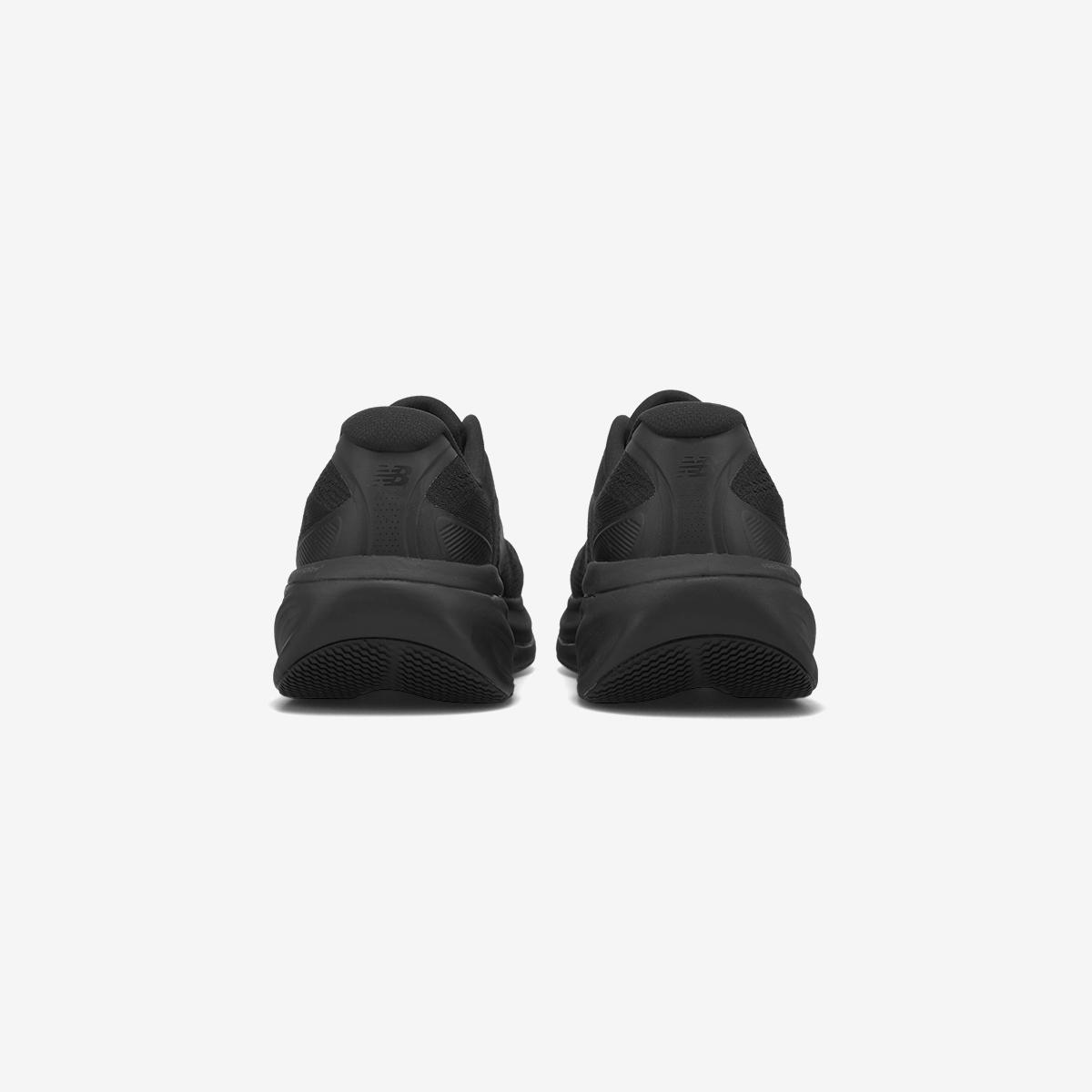 860 V15 (남성, 4E) (안정화) - Black