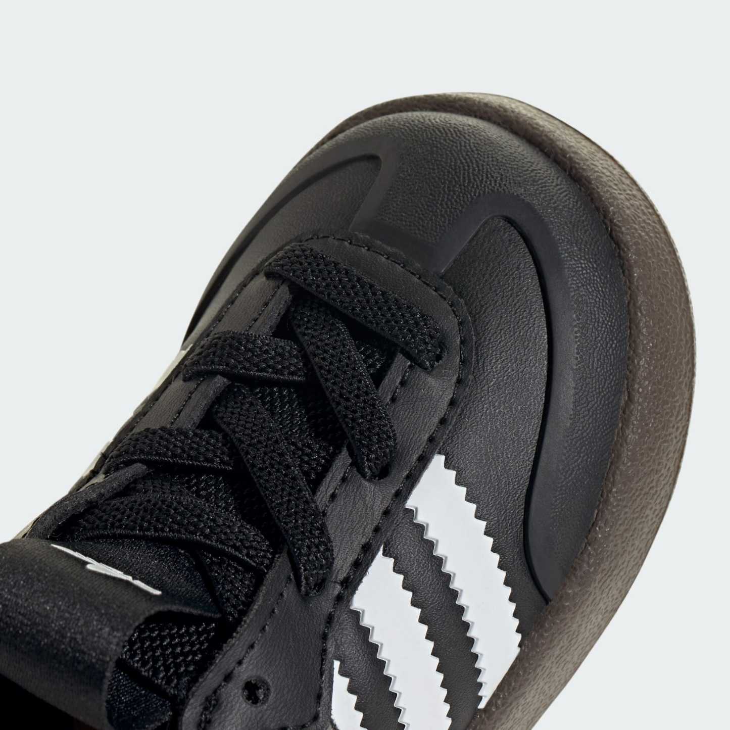 아디폼 삼바 360 - Core Black / Cloud White / Gum