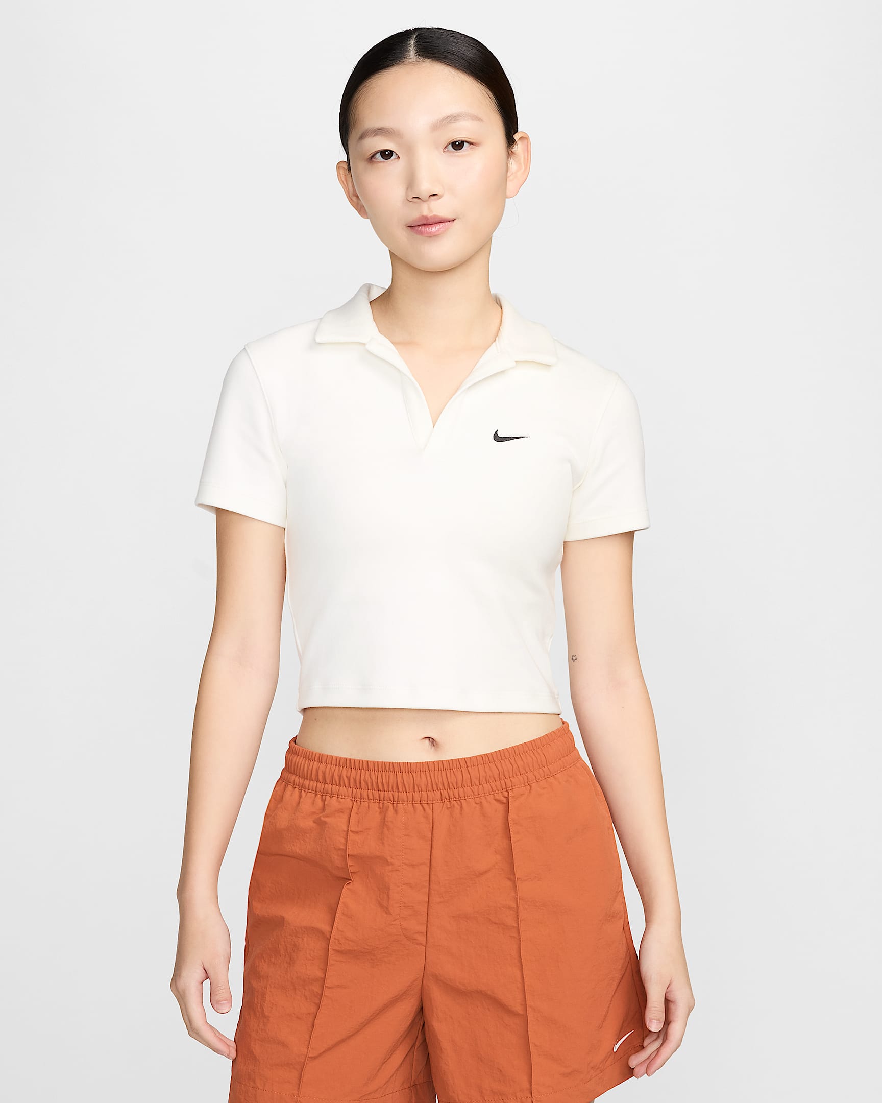 나이키 스포츠웨어 에센셜 여성 반팔 폴로 탑 - 세일/블랙