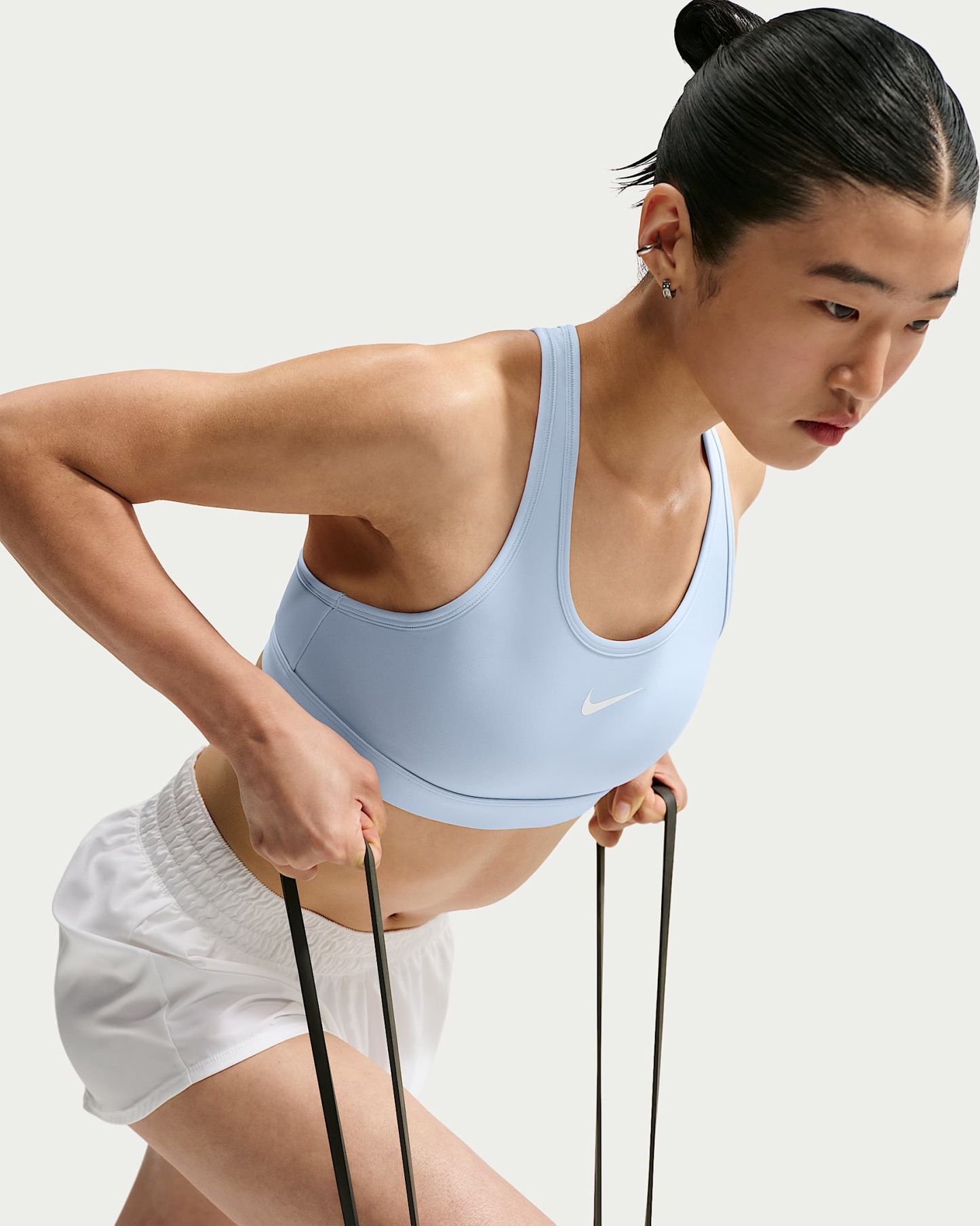 나이키 스우시 미디엄 서포트 여성 패드 스포츠 브라 - 하이드로젠 블루/스톤 모브/화이트