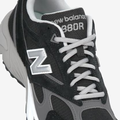 U880R3TR - Black