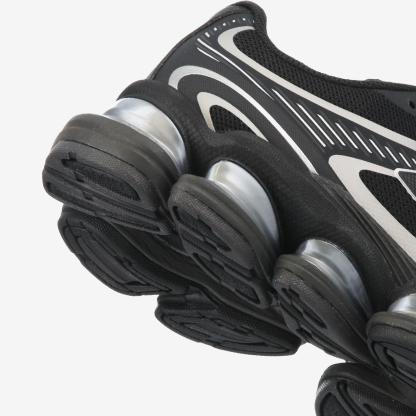 U20007TW - Black