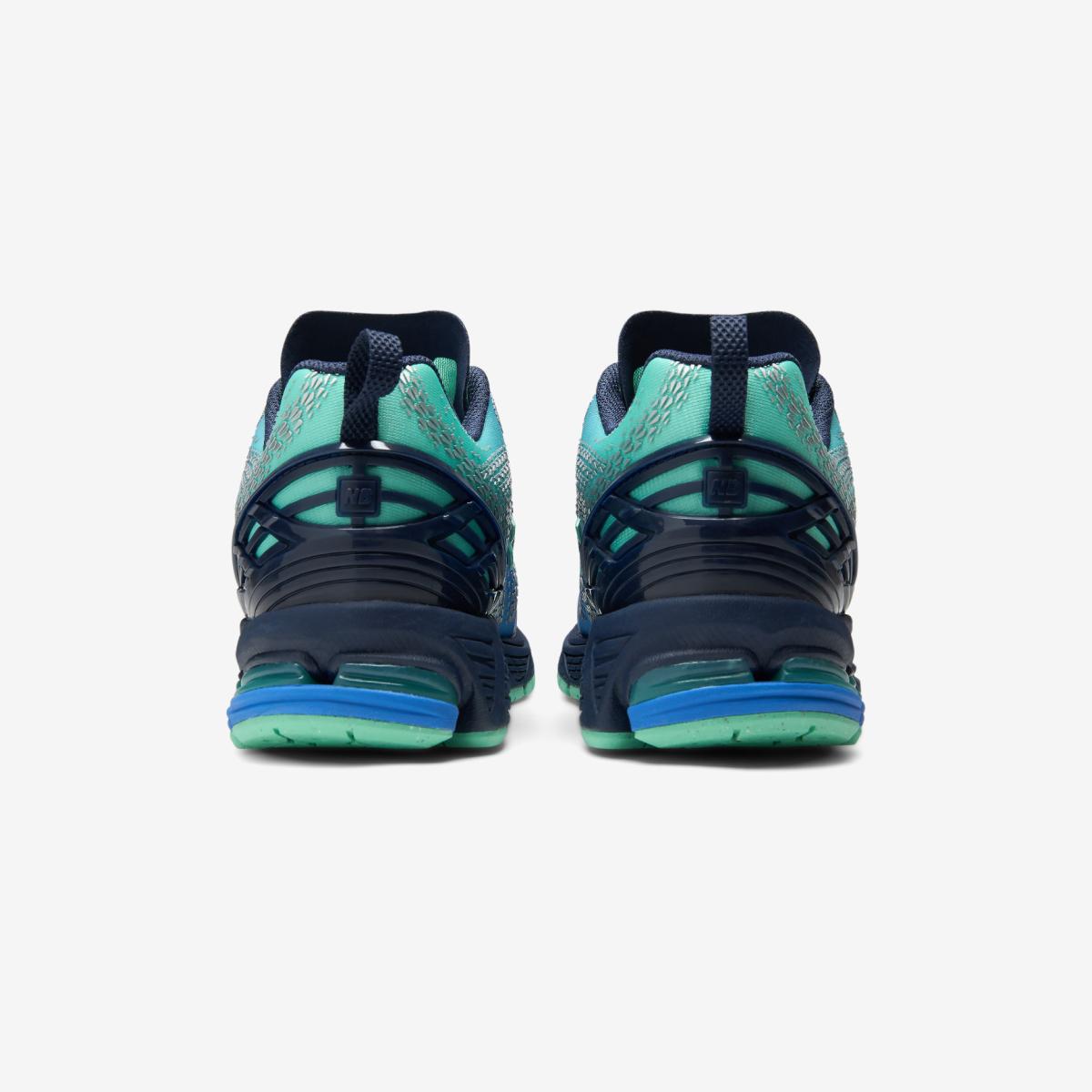 U19066QG - Blue