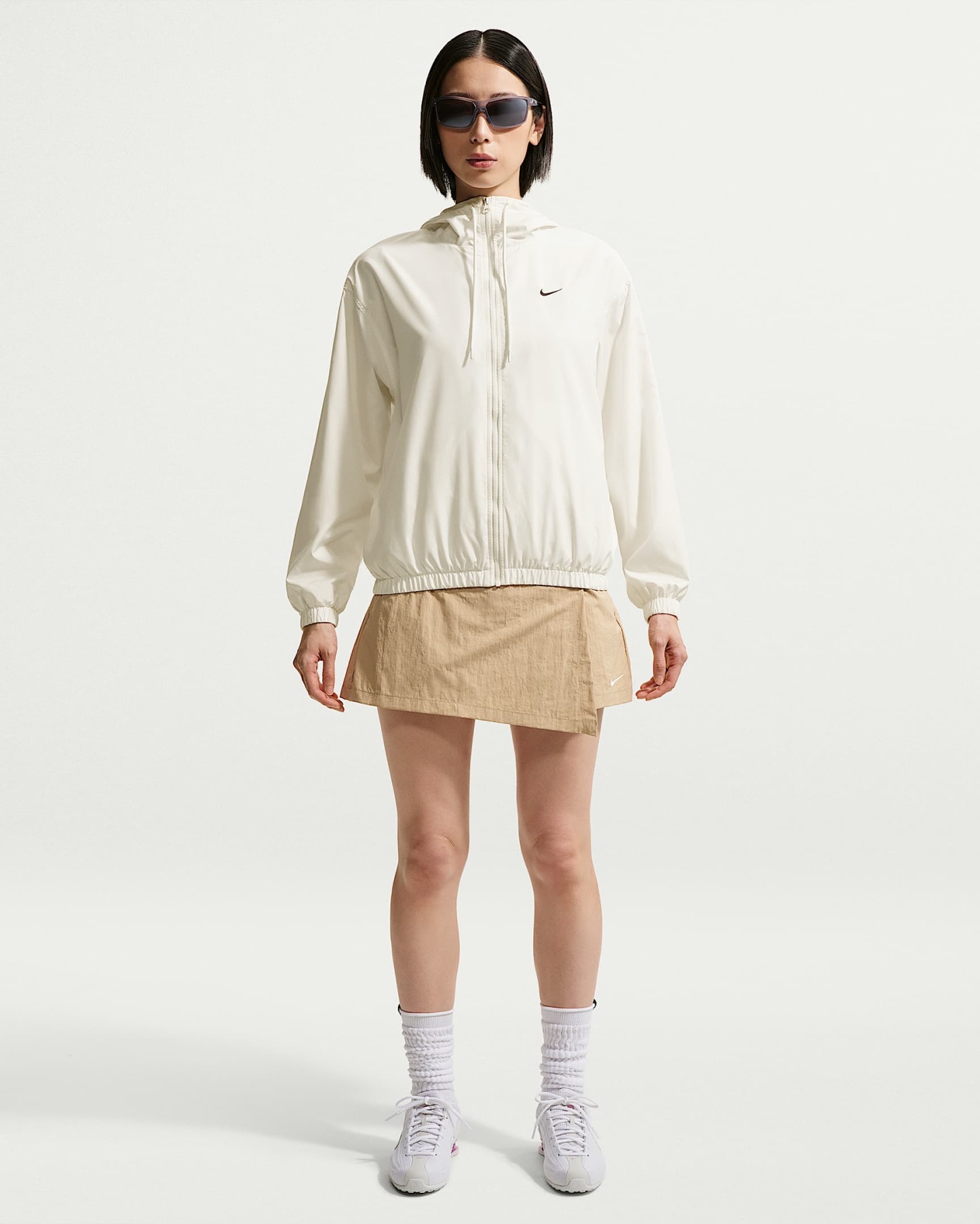 나이키 스포츠웨어 여성 루즈 핏 후드 UV 재킷 - 세일/블랙