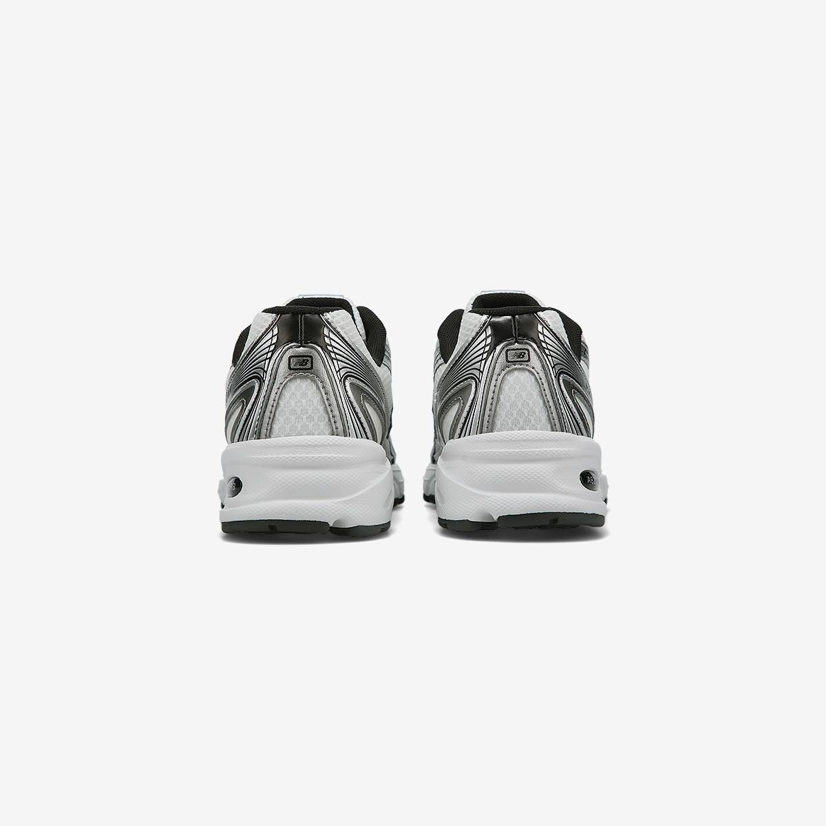 U7401P5 - Silver