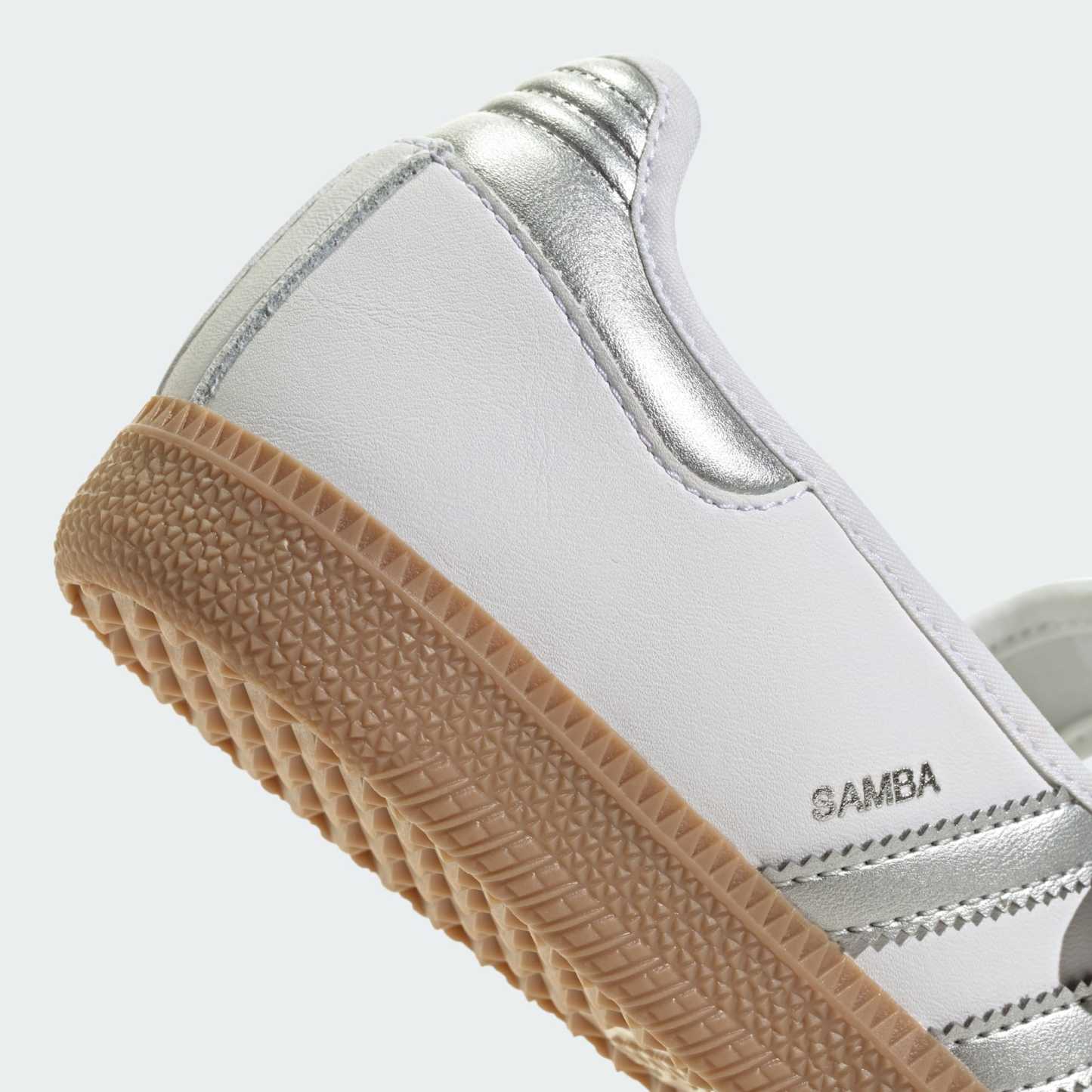 삼바 제인 - Cloud White / Silver Metallic / Gum