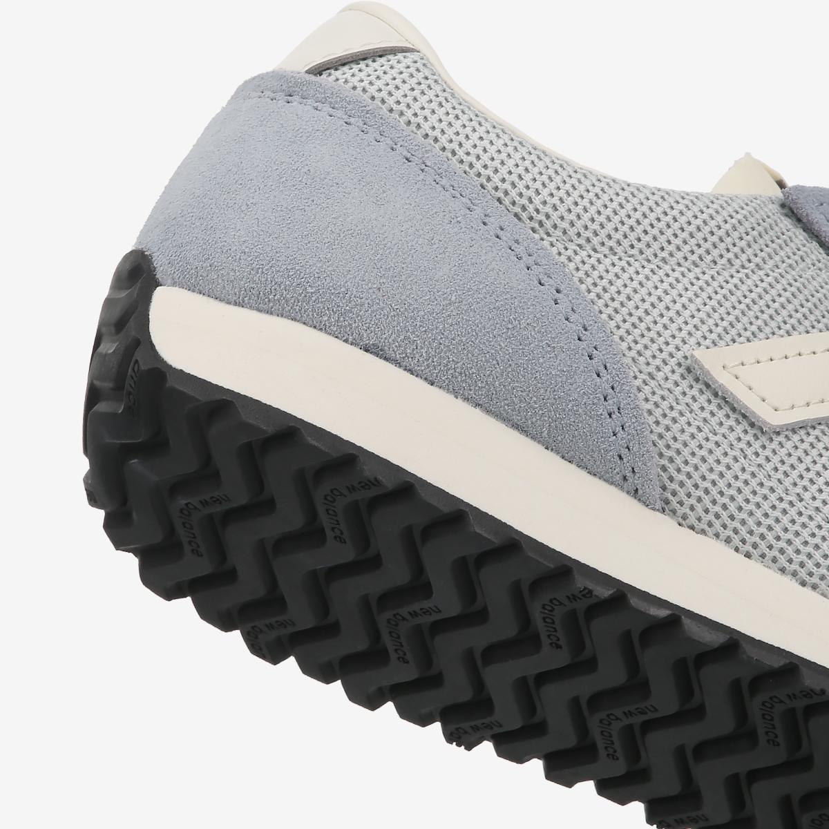 U4719QT - Blue