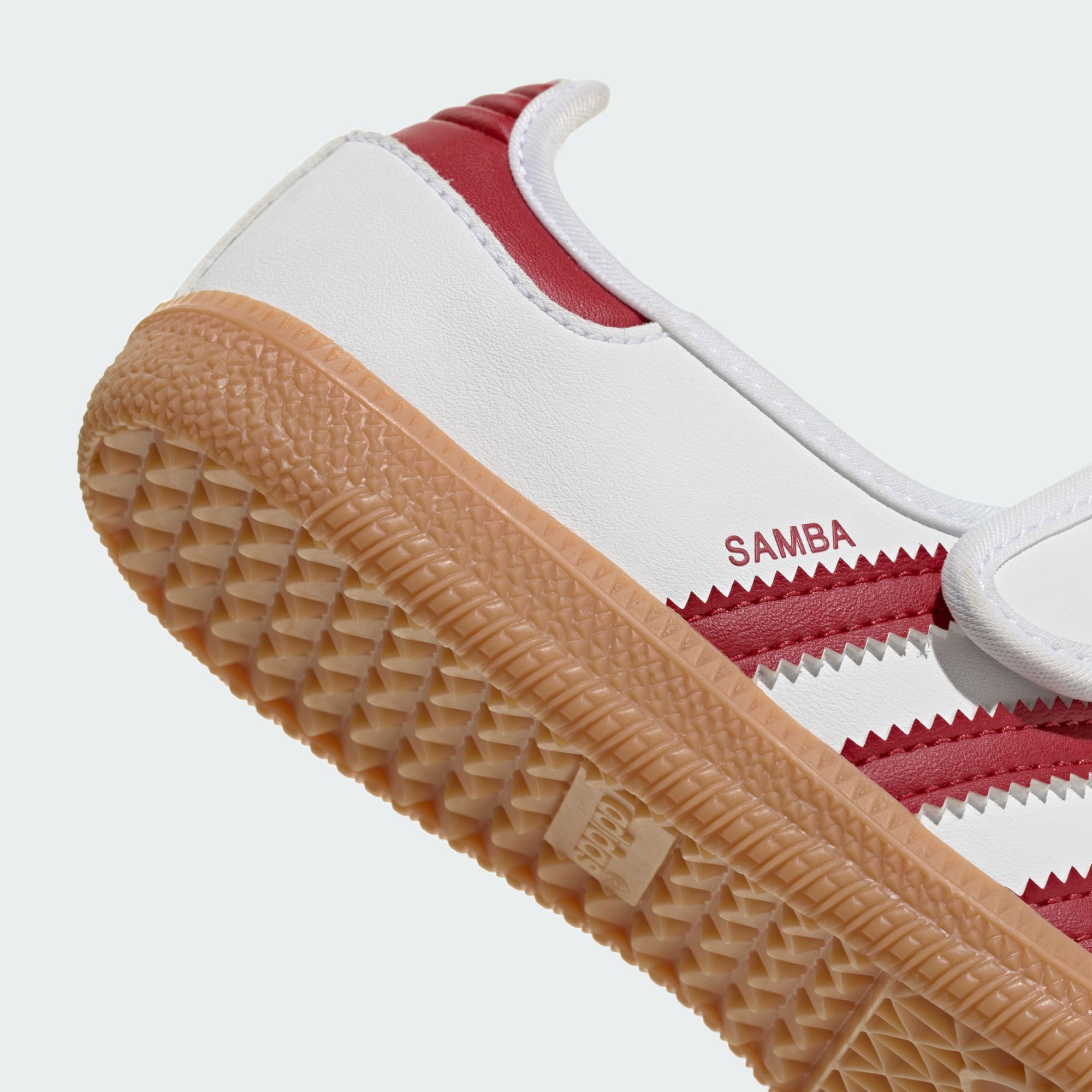 삼바 제인 - Cloud White / Team Victory Red / Gum