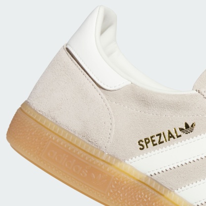 핸드볼 스페지알 - Khaki Three / Off White / Gum - KZ6703 - Detail View 1