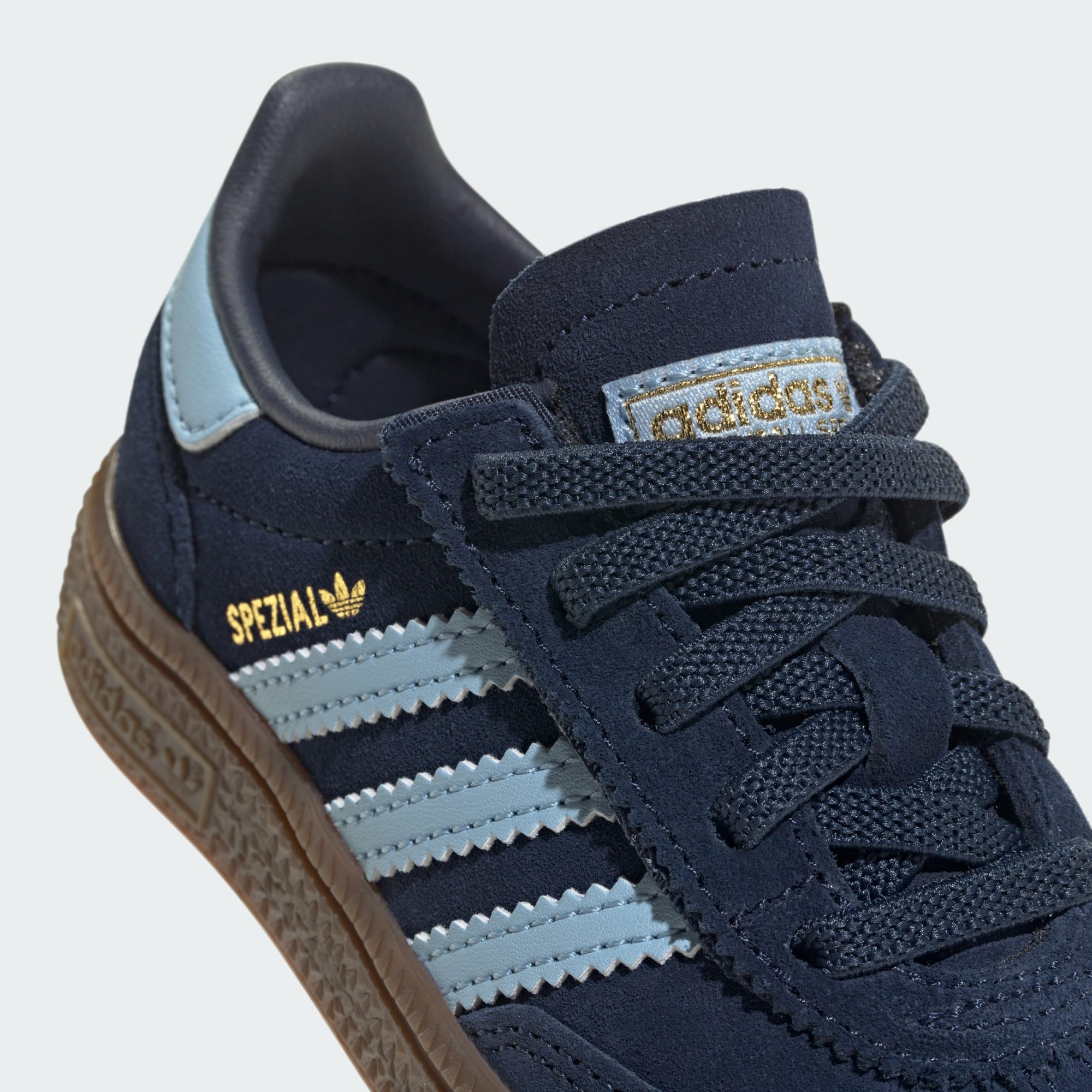 핸드볼 스페지알 컴포트 클로저 EL - Collegiate Navy / Clear Sky / Gum - JI2899 - Detail View 2