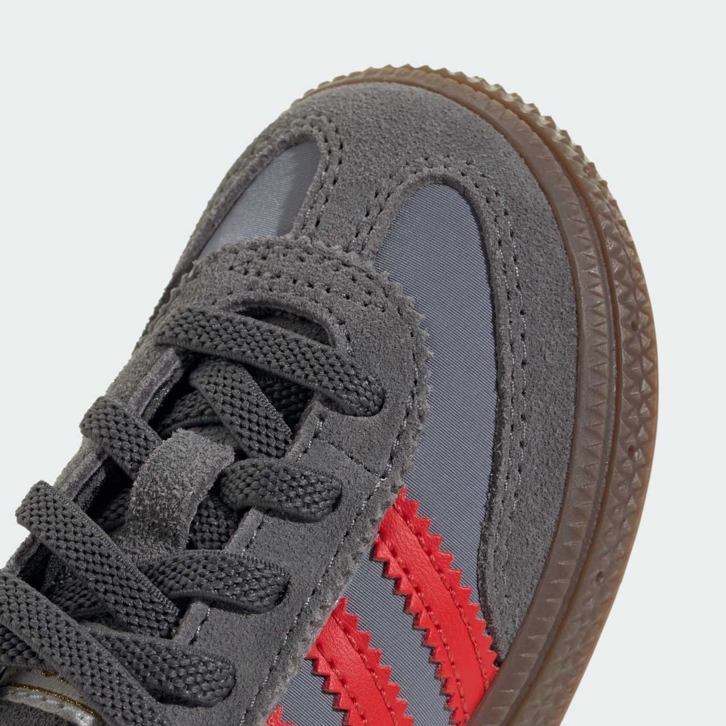 유아용 핸드볼 스페지알 컴포트 클로저 EL - Grey Four / Grey / Red - JQ0739 - Detail View 1
