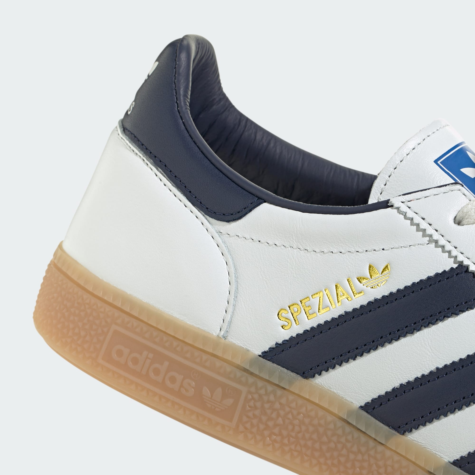 핸드볼 스페지알  Made in Germany - Core White / Night Indigo / Gum - JR9532 - Detail View 1