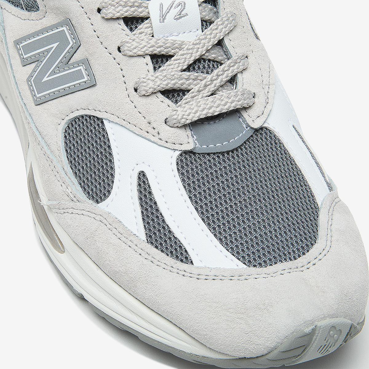 U991BK2 - White