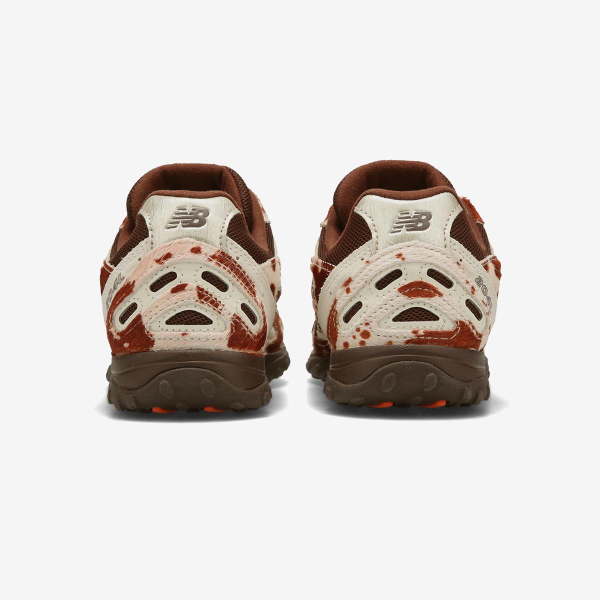 U204L3Z7 - Brown