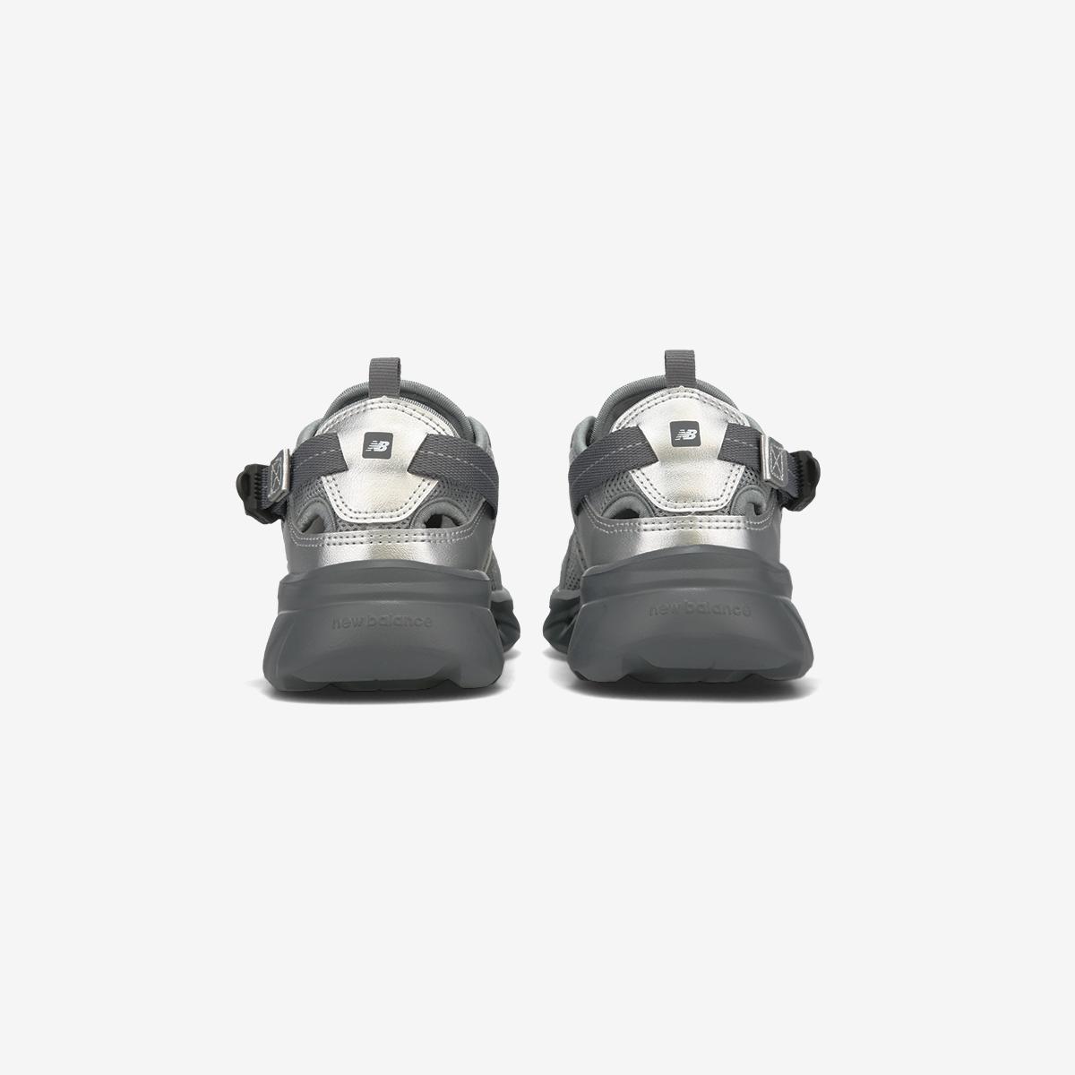 Kave / SD2401BK - Glossy Grey