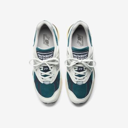 U991VO2 - White