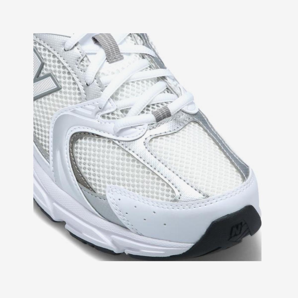 MR530AD - White