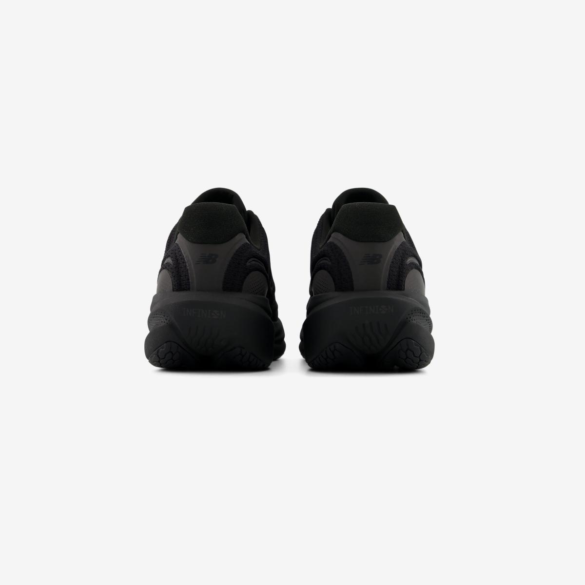 1080 V15 (남성, 2E) - Black