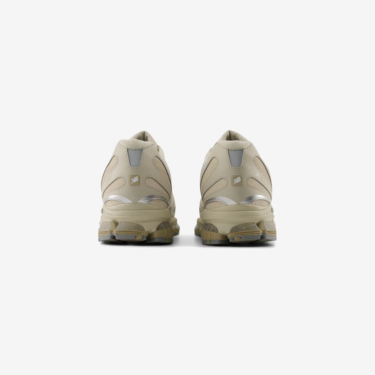 U18907NG - Beige