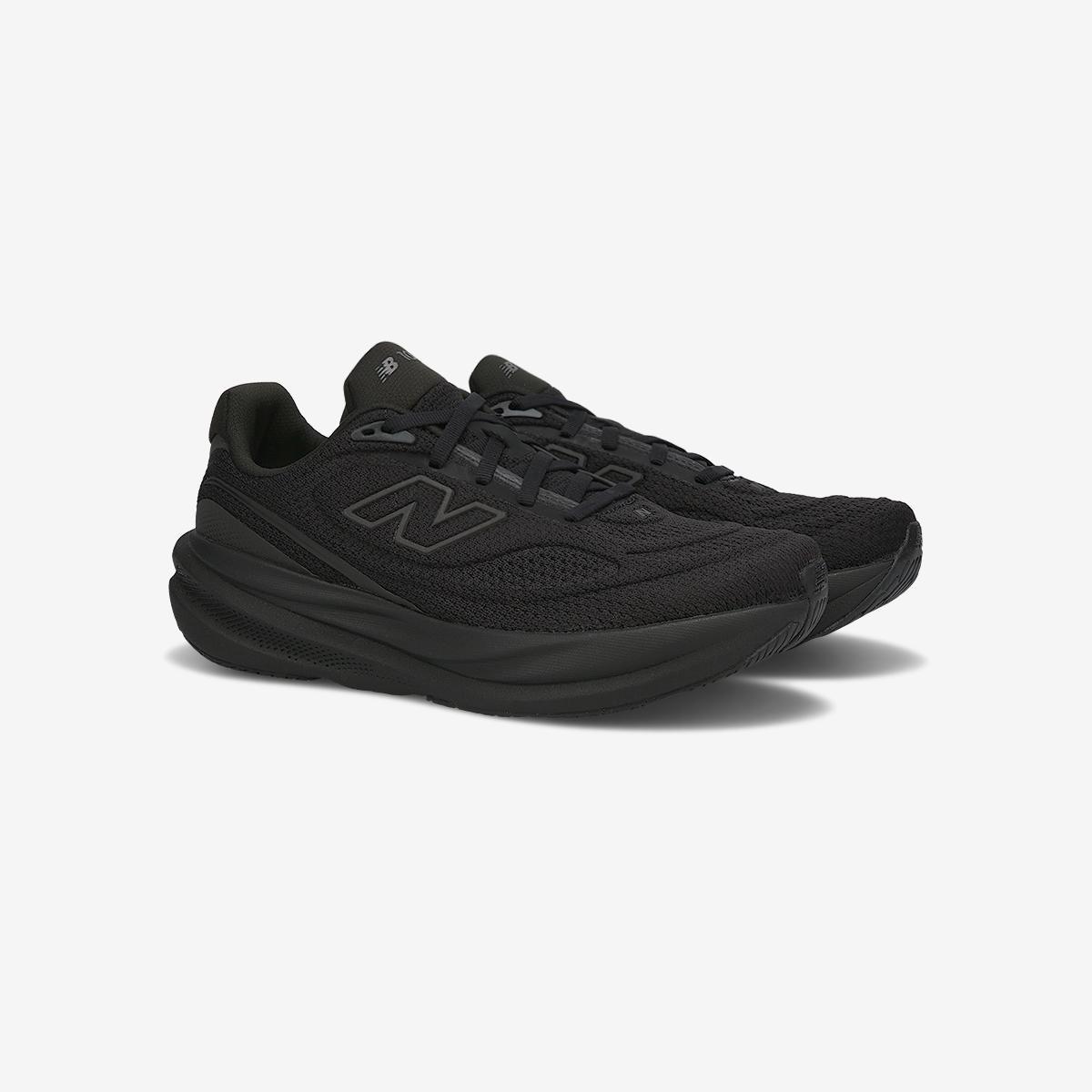 1080 V15 (남성, 4E) - Black