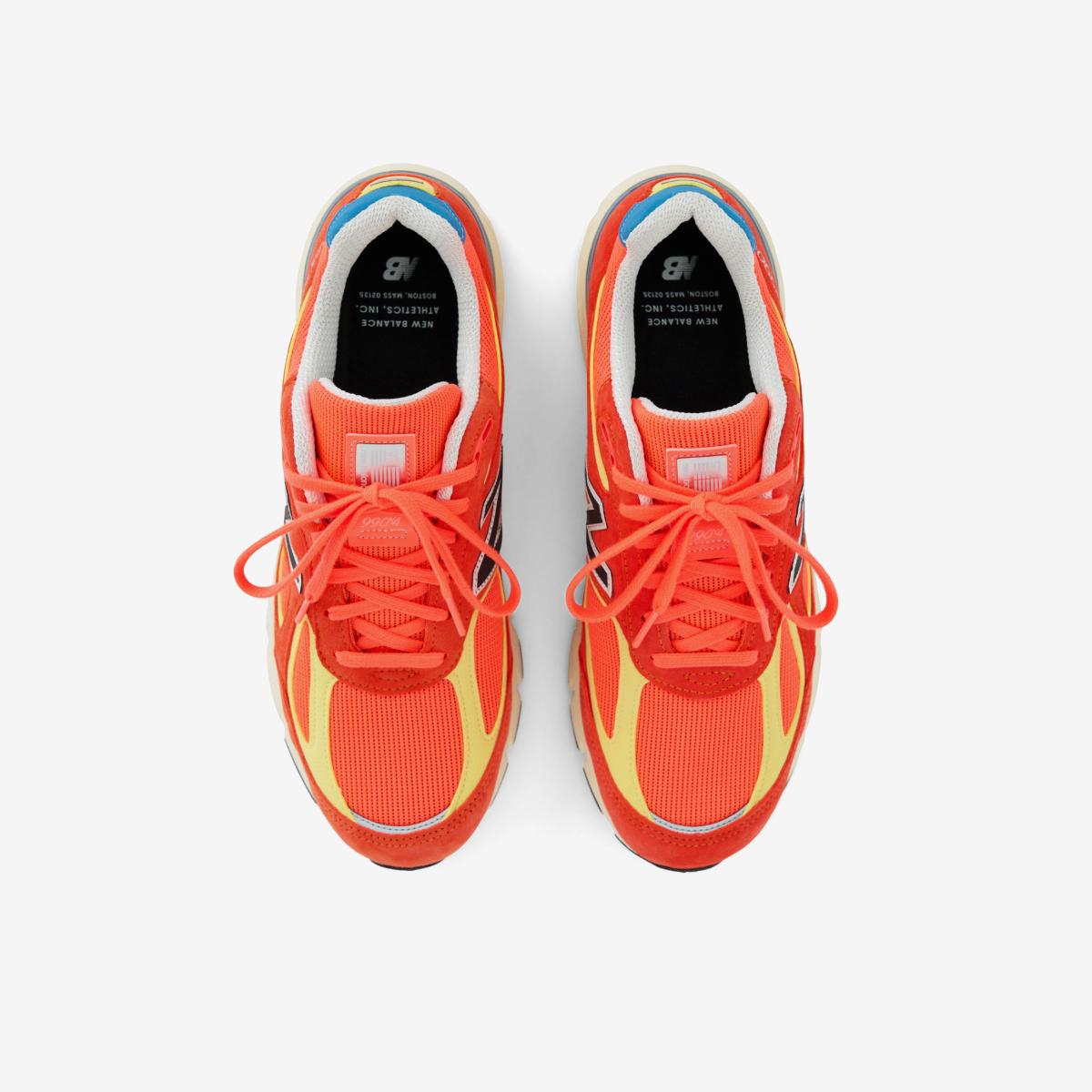 U99076B - Orange