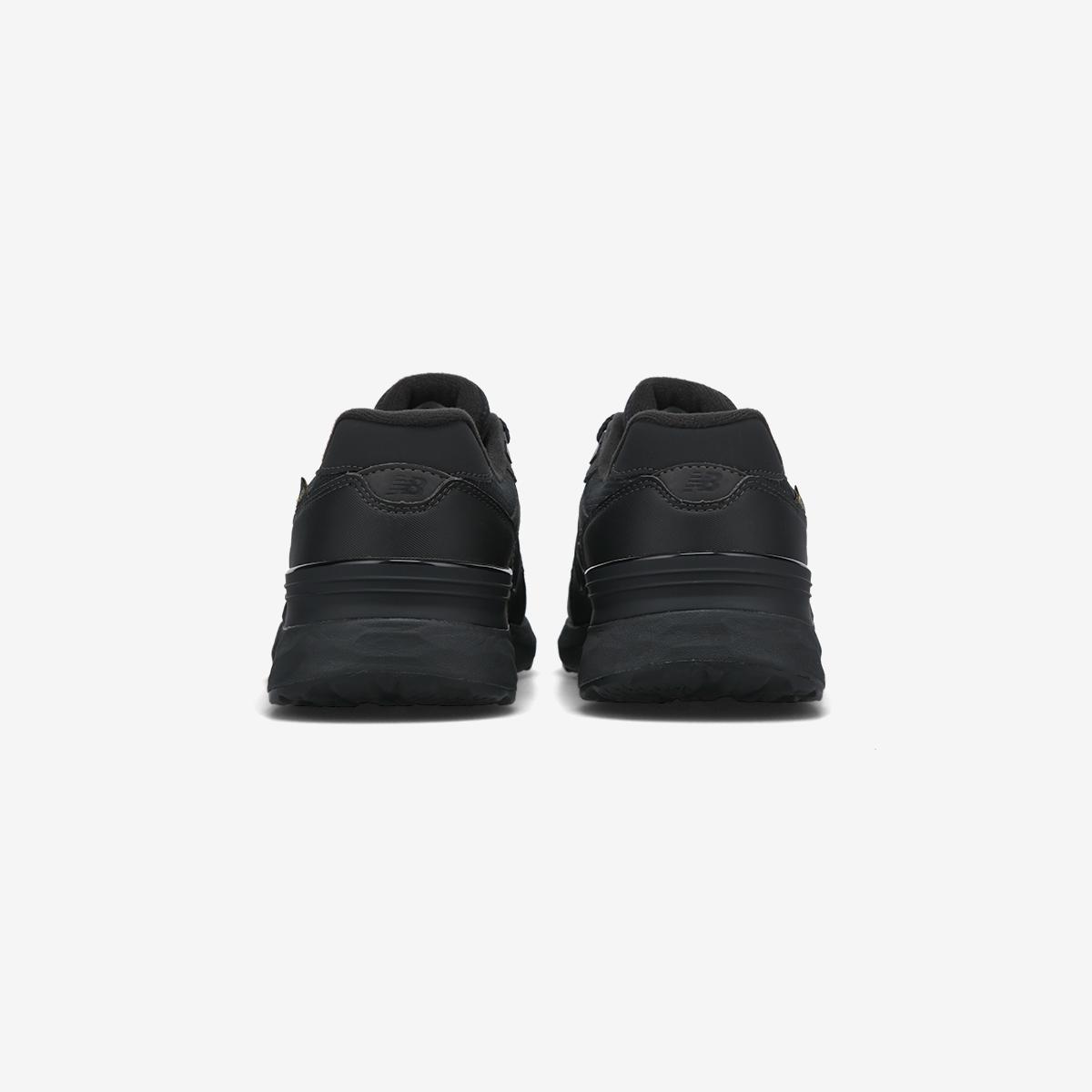 워킹 880 V7 GORE-TEX (2E) - Black