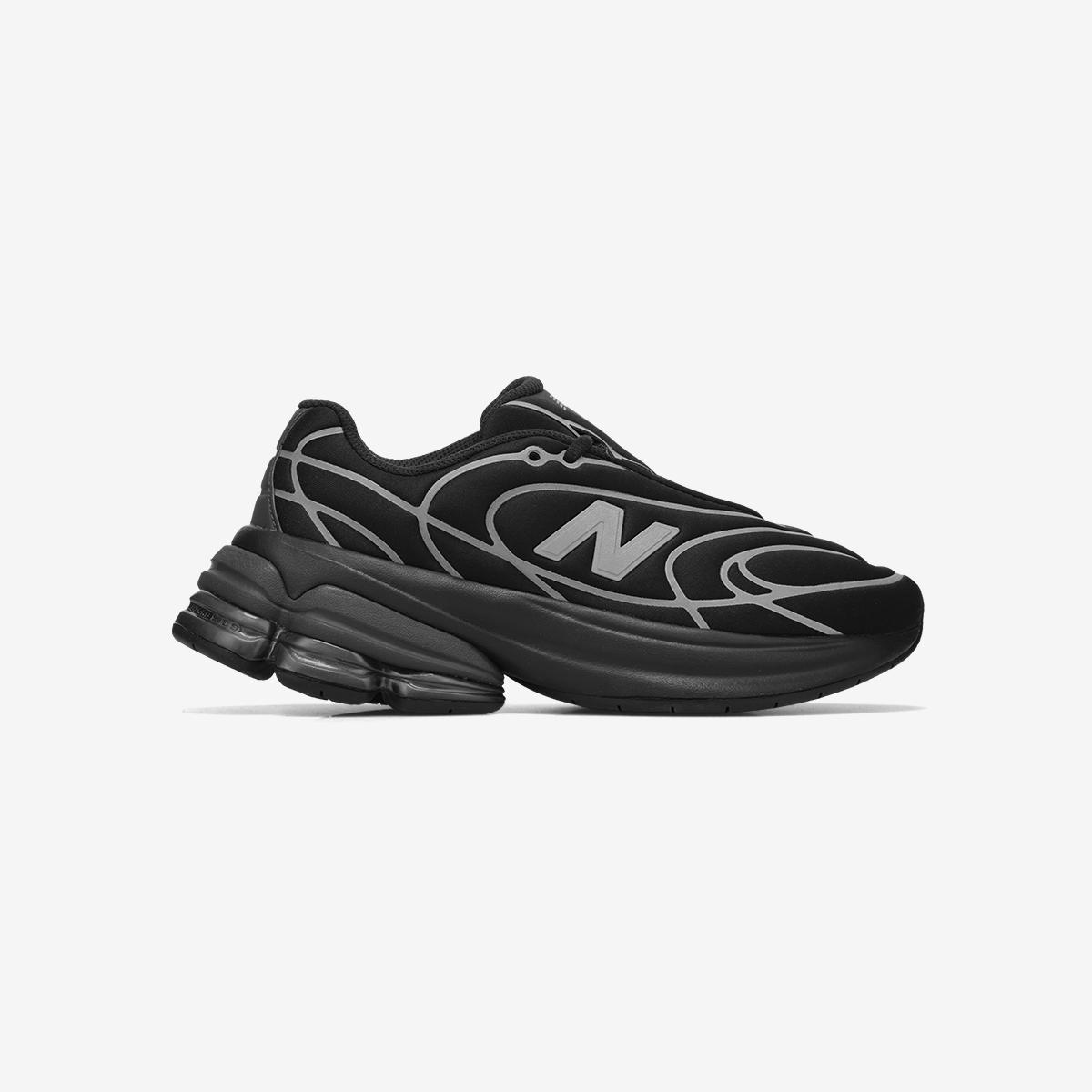 U50307G4 - Black