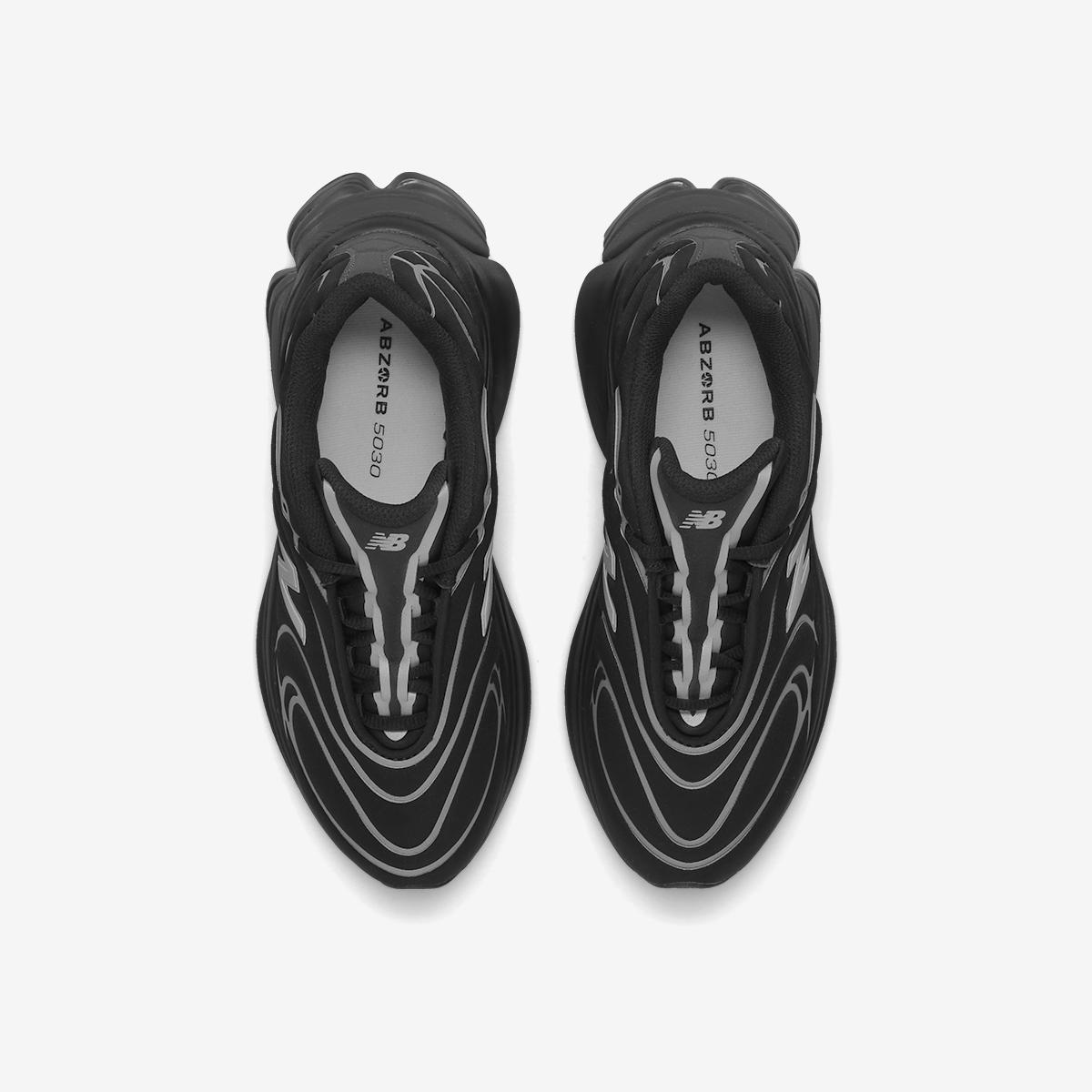 U50307G4 - Black