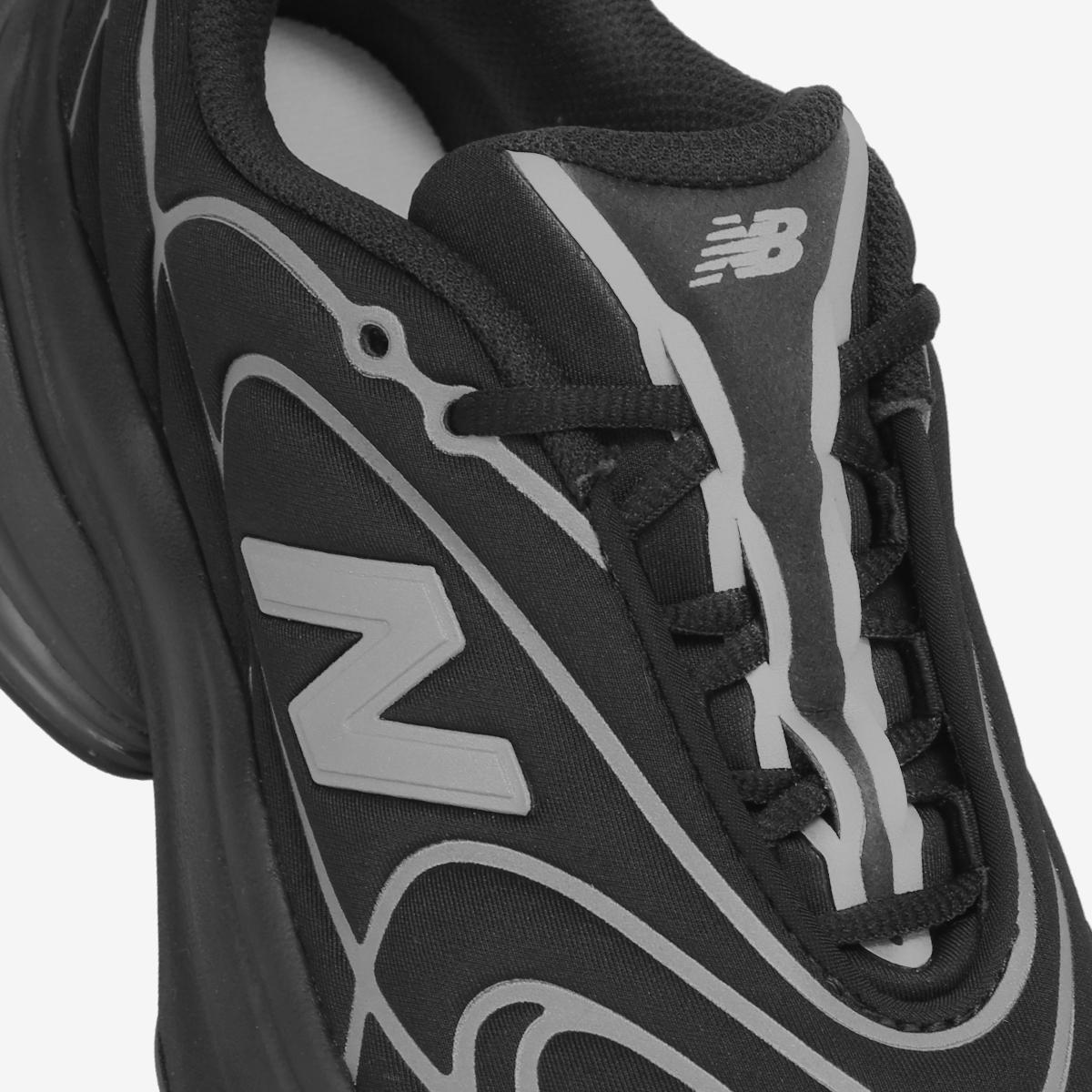 U50307G4 - Black