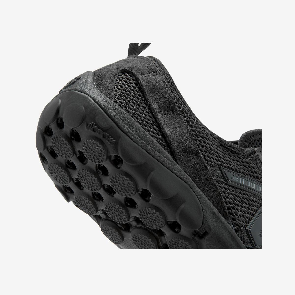 MT10OAC - Black